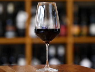 Французское вино сохранило свойства после года на орбите Земли и приобрело новые оттенки