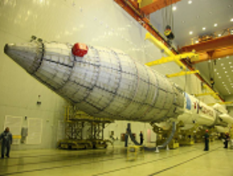 Подготовка к сборке космической головной части «Протон-М»