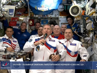 Переходные люки открыты