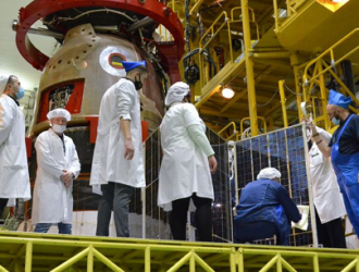 Проверка солнечных батарей корабля «Союз МС-18»