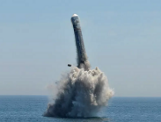 Испытательный пуск баллистической ракеты в Китае