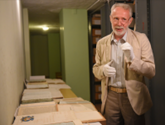 Сотрудники Главархива представили редкие фотографии Юрия Гагарина