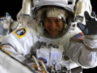 Женский дуэт во второй раз вышел в открытый космос с борта МКС