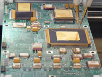 Специалисты РКС разработали сверхвысокочастотные платы для перспективных спутников