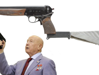 В Роскосмосе пока не приняли решение о включении оружия в аварийный запас космонавтов