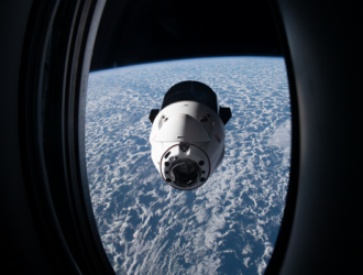 Возвращение Cargo Dragon миссии CRS-25 откладывается