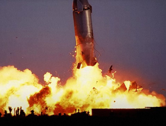 Маск назвал причину взрыва космического корабля Starship SN10 после посадки