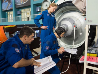 Экипаж МКС-69 отработал действия при выбросе аммиака