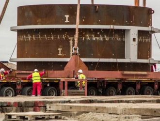 Пусковой стол и вакуумная установка для СК «Ангара» доставлены на Восточный