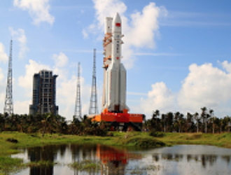 Китайская ракета-носитель «Чанчжэн-5Б» доставлена на космодром Вэньчан