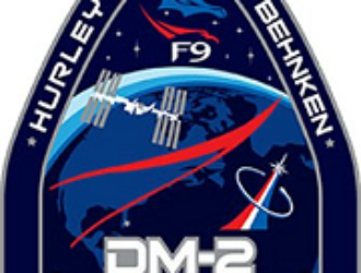 Астронавты Хёрли и Бенкен заняли свои места в кабине Crew Dragon