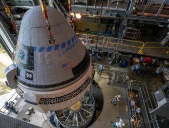 Boeing возвращает корабль Starliner на завод для устранения неисправности в двигателях