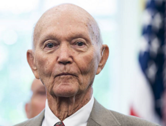 Умер астронавт Майкл Коллинз