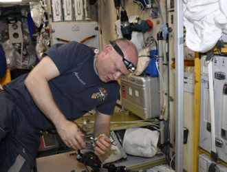 Отчет о работе российских космонавтов на МКС за 12 мая